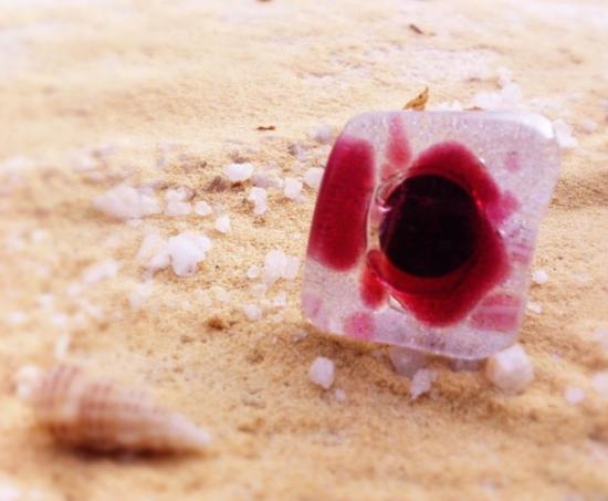 bague carree rose sur clair et silice