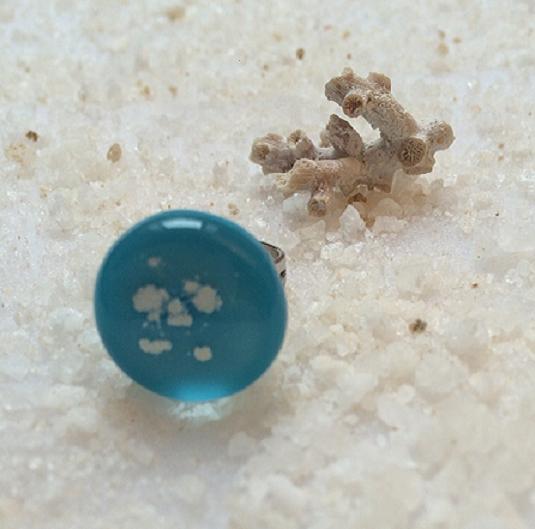 bague ronde bleu turquoise paillettes d'argent