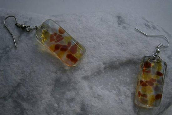 boucles d'oreilles en verre fusionné  jaune orangé rouge