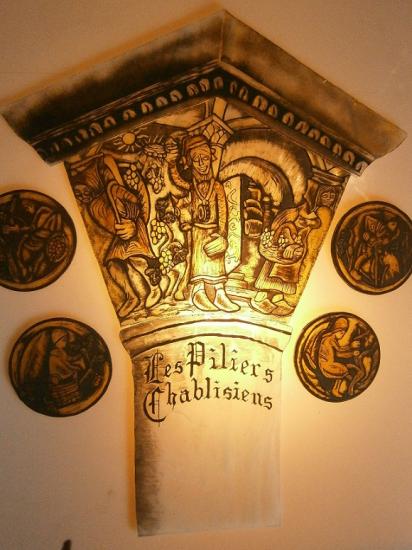 pilier et medaillons avant assemblage au plomb